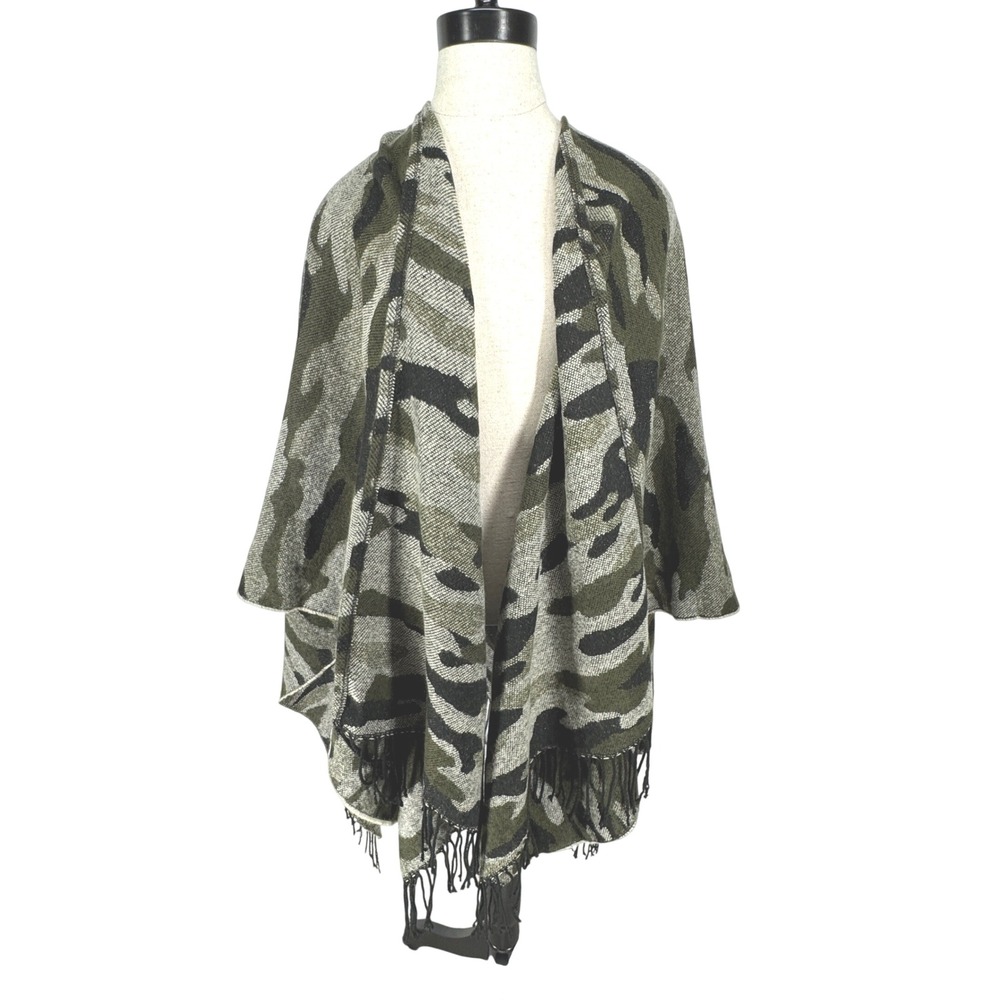 Sonoma Camo Print Fringe Wrap Shawl Poncho One Size Green Black Grunge Layering